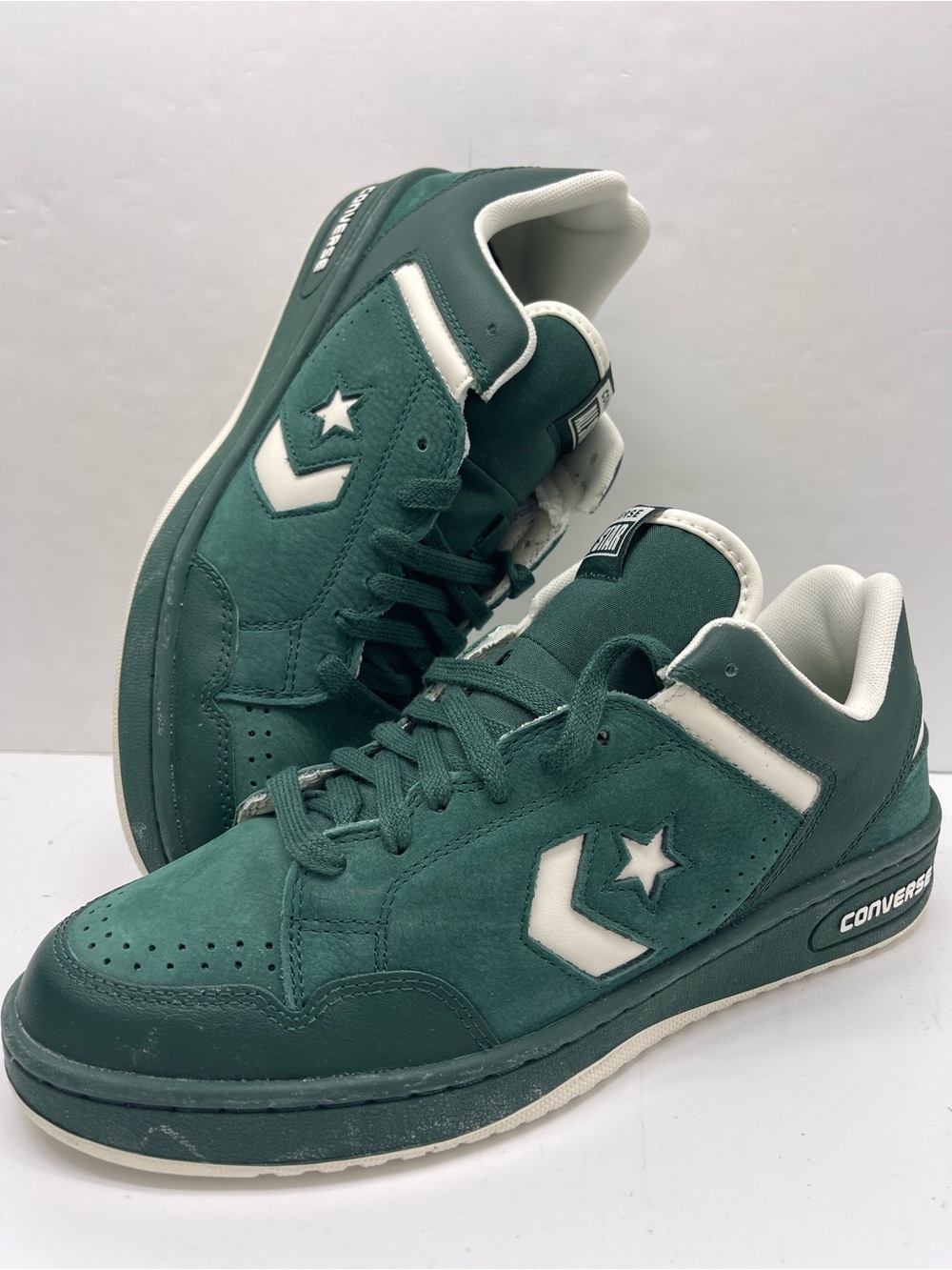 Converse WMNS A11104C WEAPON OX
GREEN ENVY/EGRET/EGRET Sneakers